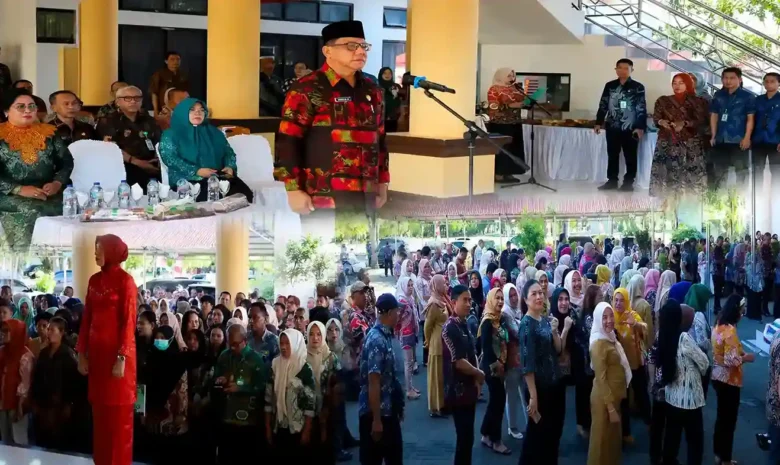 Pemkab Bolmong Gelar Apel HARGANAS ke-33, Luncurkan Aplikasi SIKAT untuk Keluarga Sehat