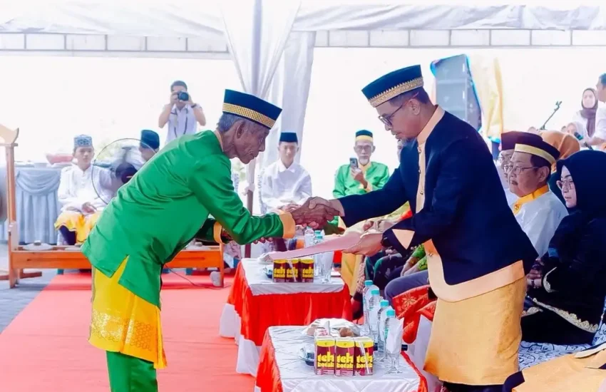 Bupati Bolmut Terima Prosesi Adat Mopohabaru Menjelang Idul Adha 1447 H