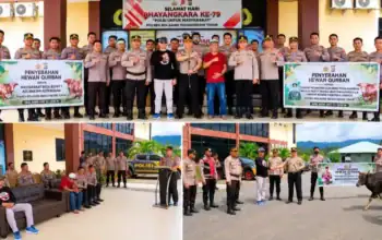 Penyerahan hewan qurban oleh anggota polisi di Polres Bangkalan, acara keagamaan.