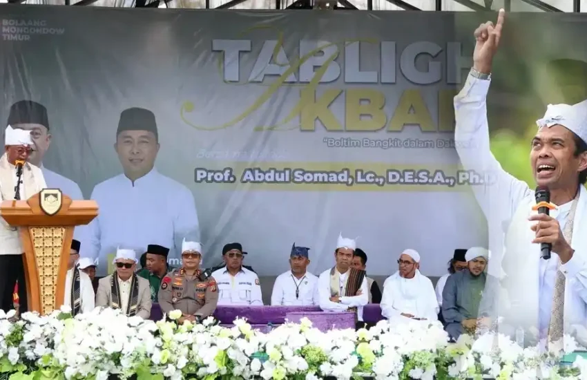 Tablig Akbar Boltim: Ribuan Jamaah Sambut Kehadiran Ustaz Abdul Somad
