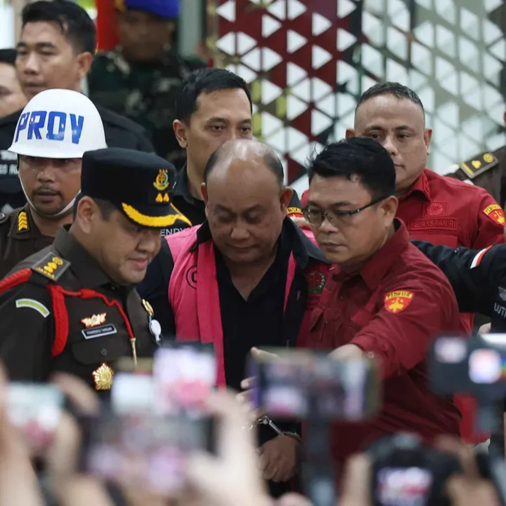 Kejagung Bongkar Skandal Korupsi Makan Bergizi Gratis: Eks Kepala BGN dan Dua Wakilnya Resmi Ditahan
